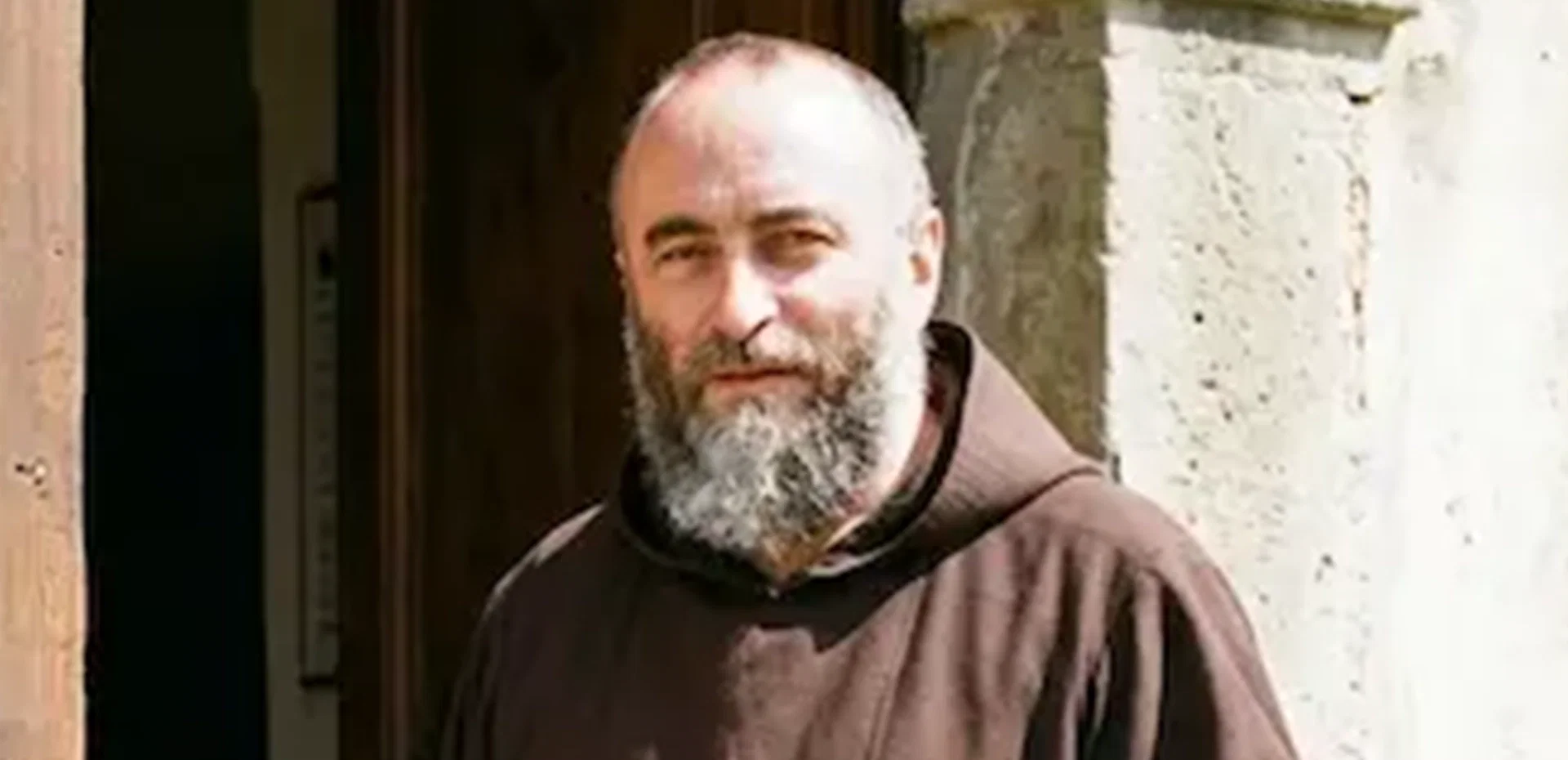 PADRE-CARMELO.webp